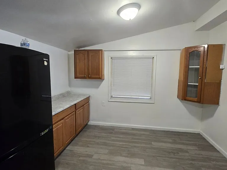 246 Saint John Dr — Photo 4