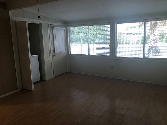 4th image of 10711 W Cherry Hills Dr W
