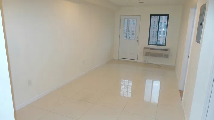 Rented by Metro Garden Realty NYC | media 14