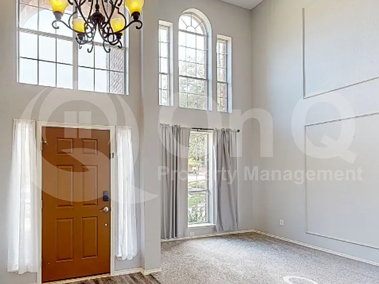 4205 Holly Dr — Photo 9