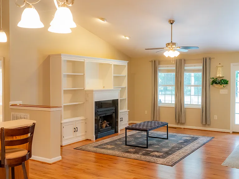 8401 Kennedy Dr — Photo 69