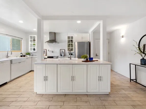 4612 Park Granada, Calabasas, CA
