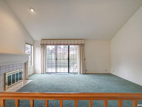 2nd image of 6111 Lakeshore Ct N