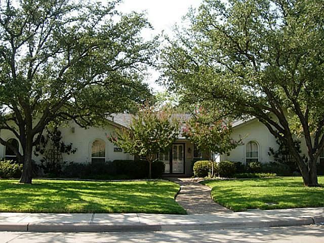1st image of 1505 Green Oaks Dr