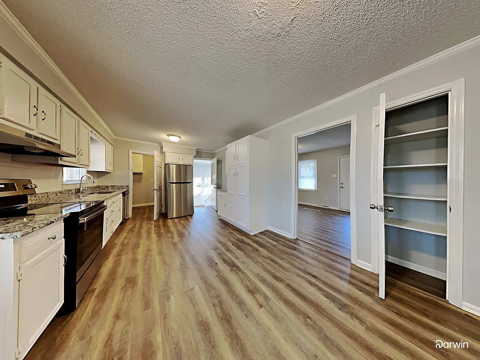 3 bed, 1.5 bath, 1050 sqft, $1,590 — Photo 4