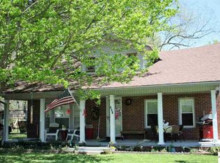 301 3rd St, Hazel, KY 42049