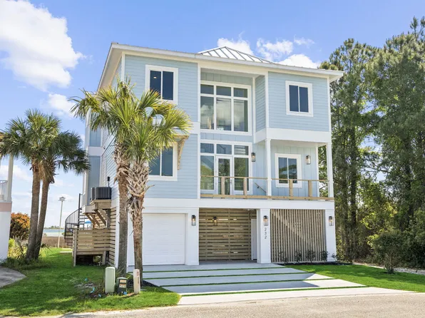 232 Tecumseh Ln, Mary Esther, FL 32569