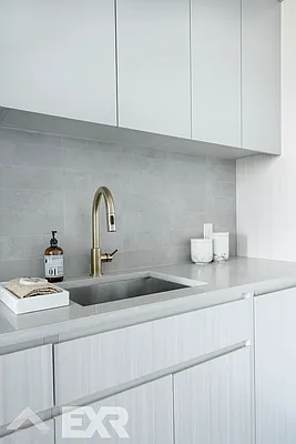 Rented by EXR | media 28