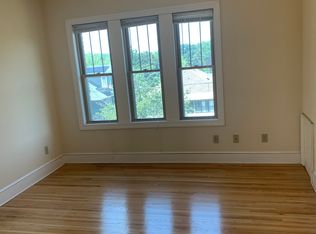 145 Chatsworth St S APT 307, Saint Paul, MN 55105