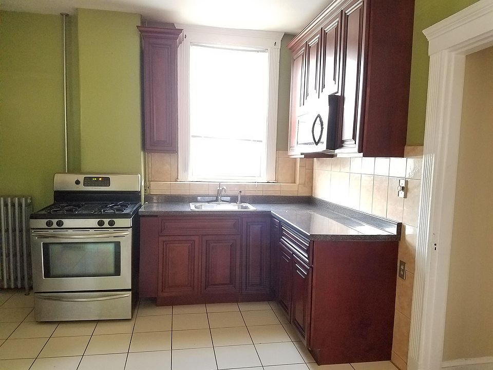 1st image of 11 Langdon St #10556671
