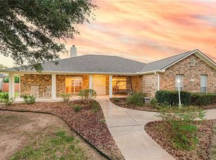 123 Blanco Dr, Hutto, TX 78634