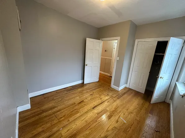 450 48th Street image 2 of 7
