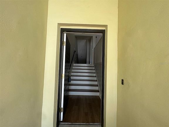 2nd image of 2001 W De Leon St APT 3