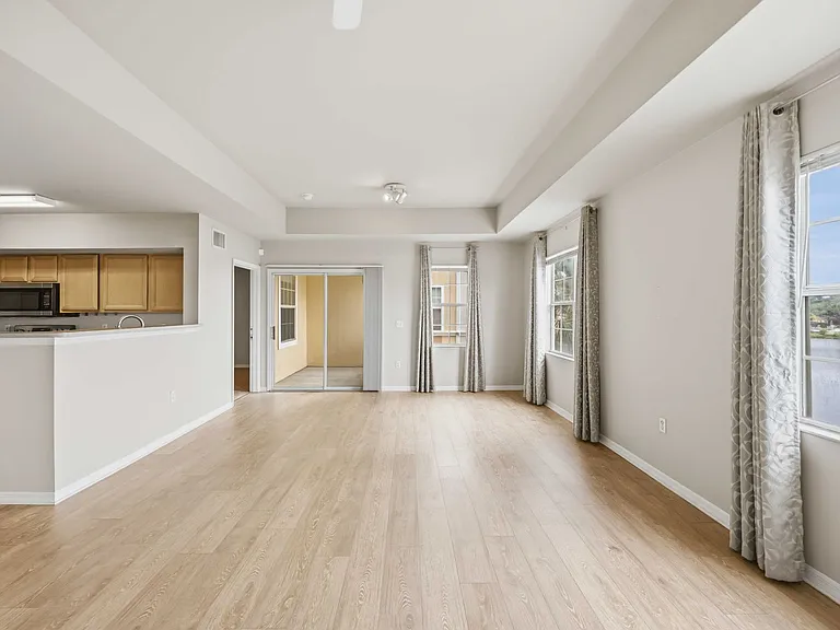 1025 Villagio Cir #208 — Photo 9