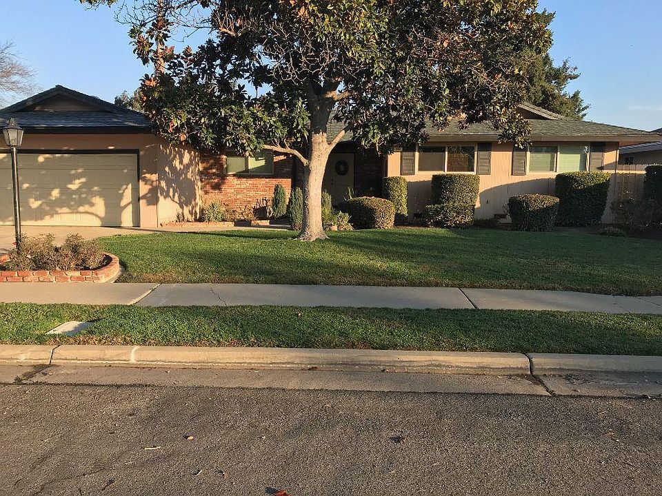 1st image of 374 W Escalon Ave