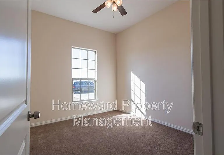 4004 Hanaa Ct — Photo 7