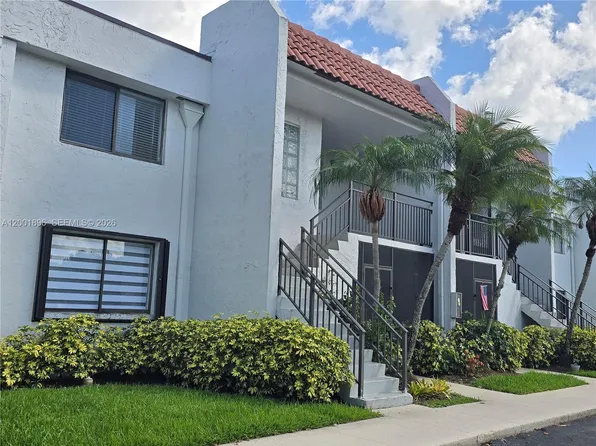 310 Racquet Club Rd APT 204, Fort Lauderdale, FL 33326