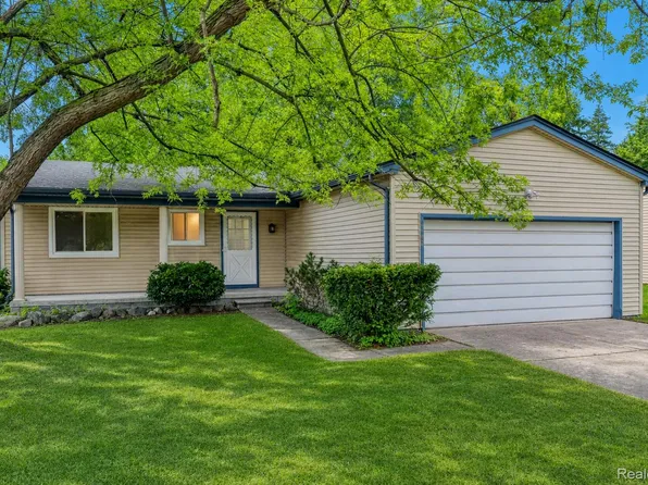 1540 Stafford Dr, Canton, MI 48188