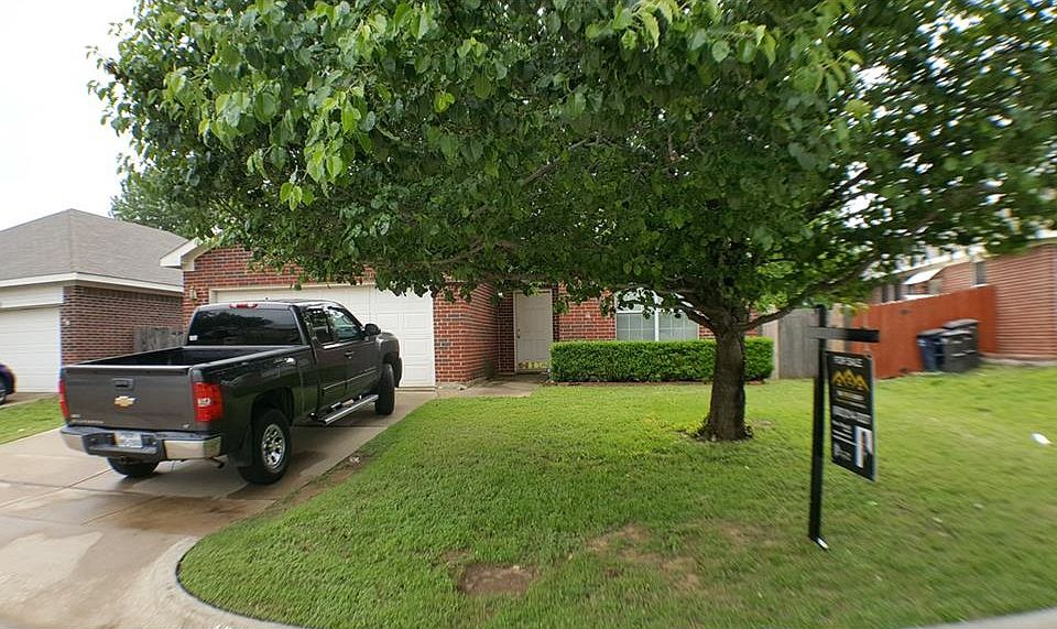 1st image of 4216 Park Village Ct