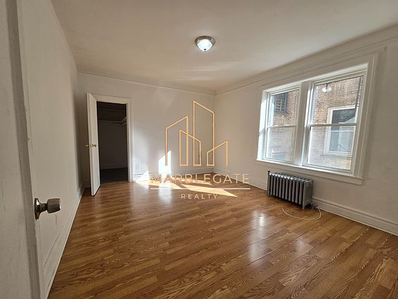 2nd image of 112-111 Lincoln St #1022B