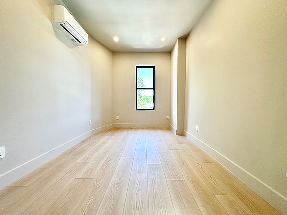 5th image of 1529 Greene Ave Floor 3