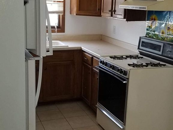 2nd image of 4165 Eastridge Dr