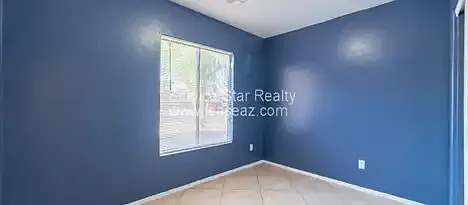 12417 W Scotts Dr — Photo 9