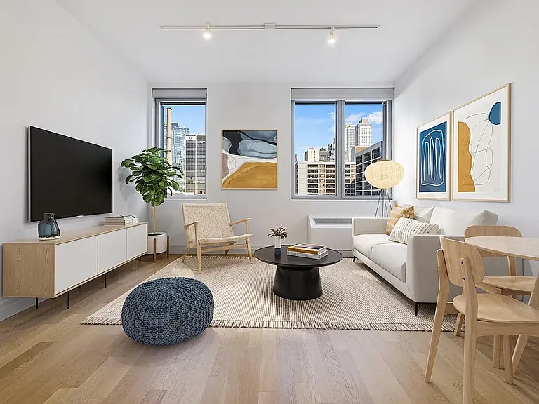 550 W 54th St #1721 — Photo 1