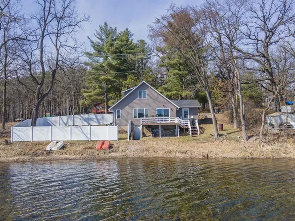 1161 E NORTH LAKE STREET, Hancock, WI 54943