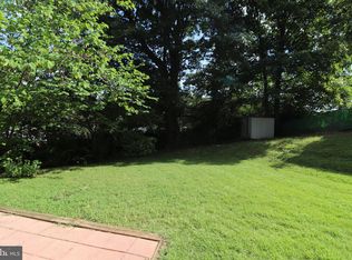 2460 S Culpeper St, Arlington, VA 22206