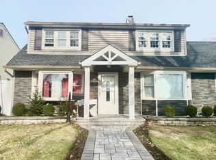 85 Azalea Rd, Levittown, NY 11756