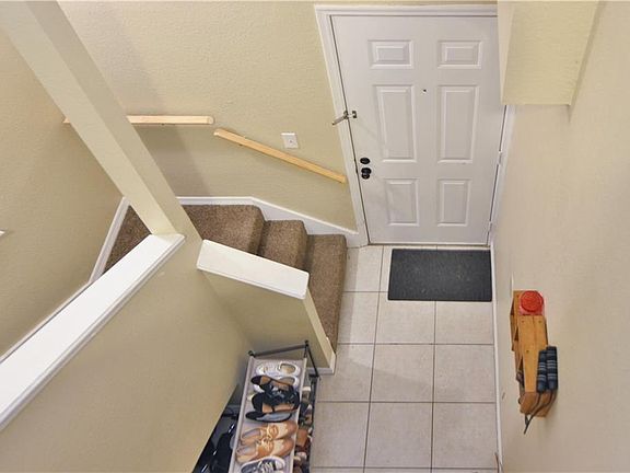 3rd image of 6028 Westgate Dr APT 204