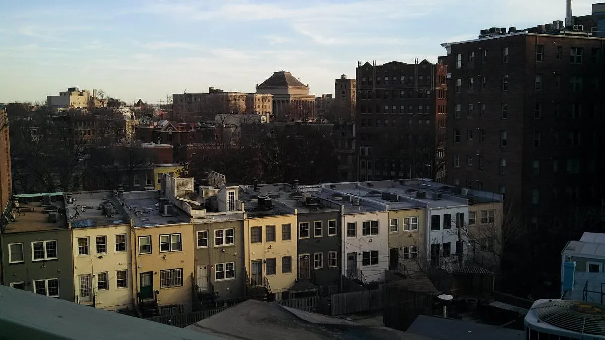 1 bed, 680 sqft, $2,400 — Photo 3