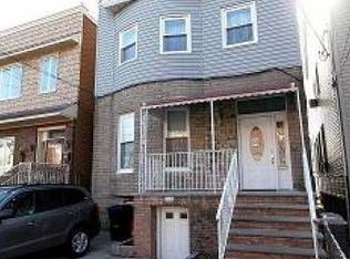 217 Jane St, Weehawken, NJ 07086