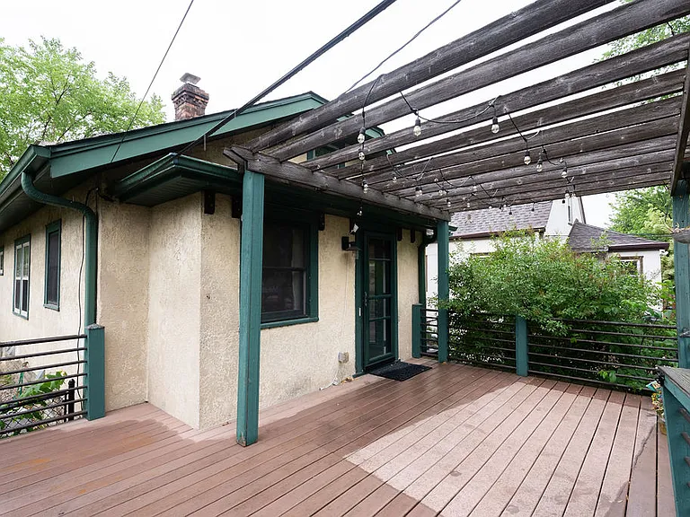 4142 Sheridan Ave N — Photo 26
