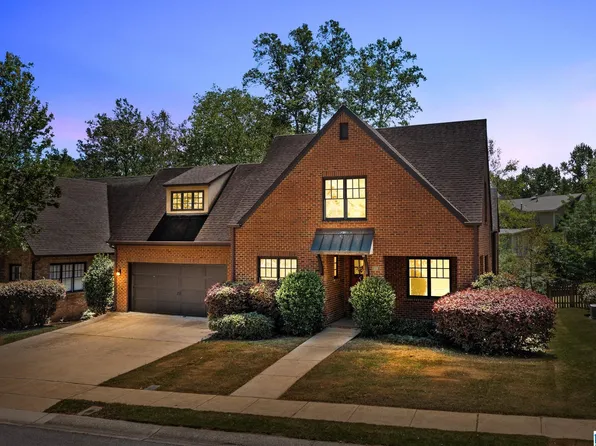 328 Stone Brook Cir, Hoover, AL 35226
