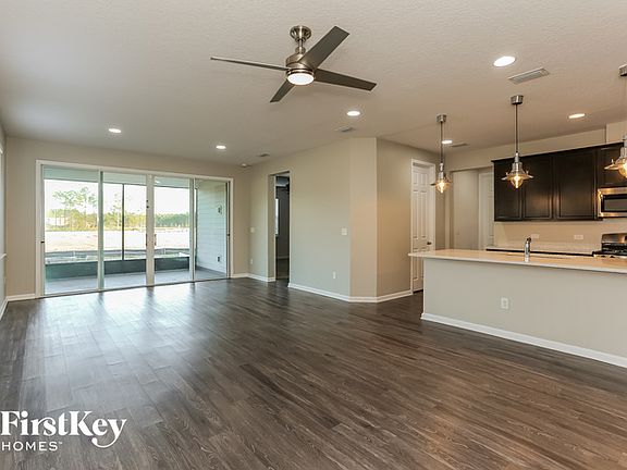 3rd image of 2011 Amberly Dr