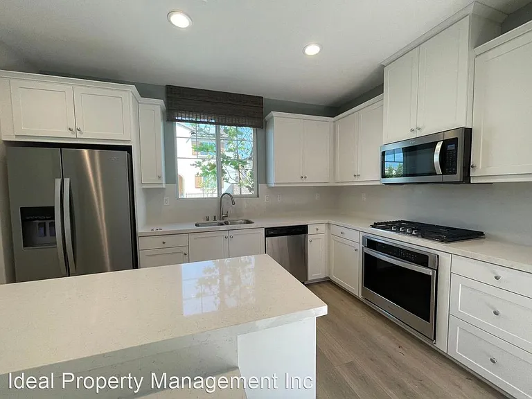16025 Symphony Ln — Photo 14