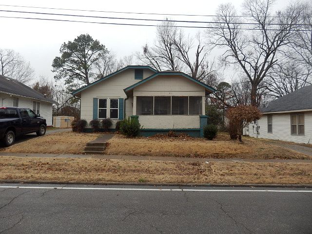 1st image of 311 Connell Ave