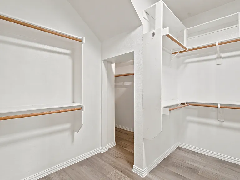 362 Spring Meadow Dr — Photo 11