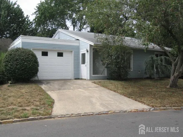 113A Indigo Plz, Monroe Township, NJ 08831