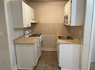 222 Armstrong Ave #1E, Jersey City, NJ 07305