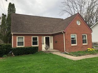 611 Normal Rd, Dekalb, IL 60115