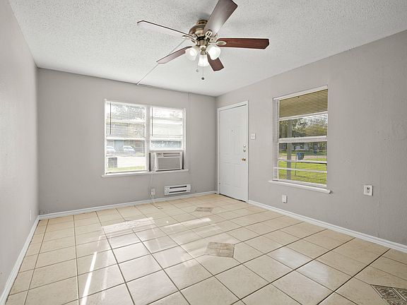 4th image of 1128 7th Ave N
