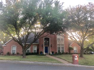 9001 Willow Bend Dr, Woodway, TX 76712