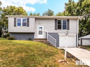 604 Joliet Rd, Marquette Heights, IL 61554