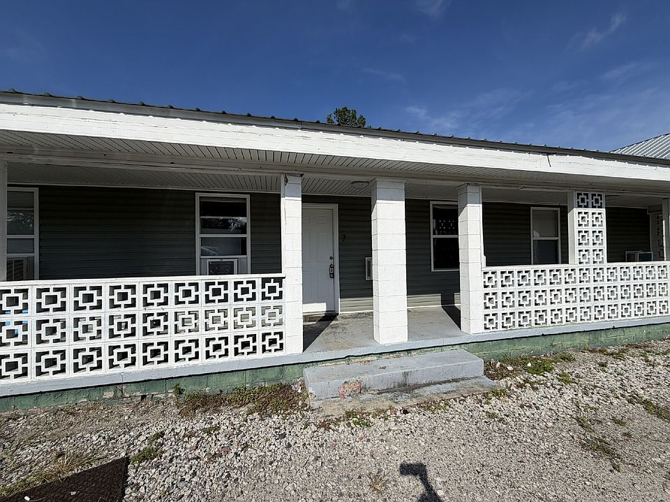 1st image of 415 W Cypress St #7