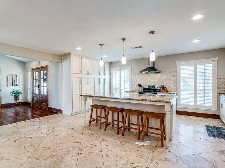 12511 Cedar Bend Dr — Photo 6