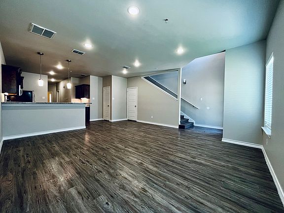 5th image of 3404 25th St APT 4