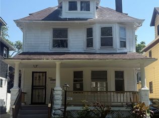 9406 Columbia Ave, Cleveland, OH